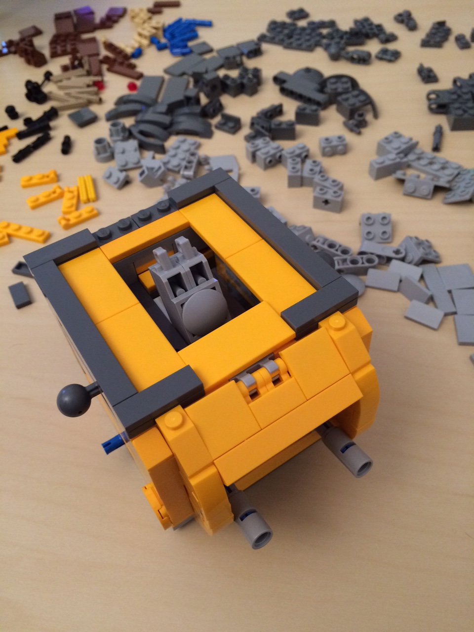 WALL-E_lego_montage_mai_2016 (6)