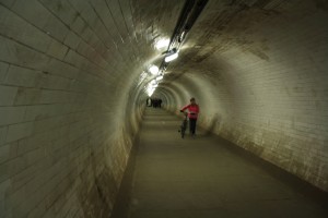 tunel_pieton_tamise